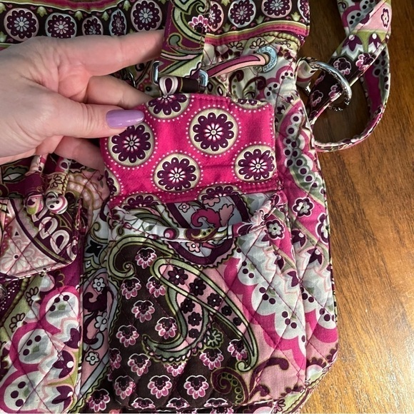 Vera Bradley medium crossbody, drawstring purse. - Picture 7 of 10